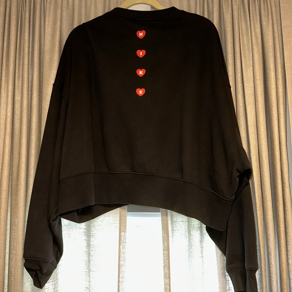 Nike Women’s Crewneck. - Picture 3 of 4